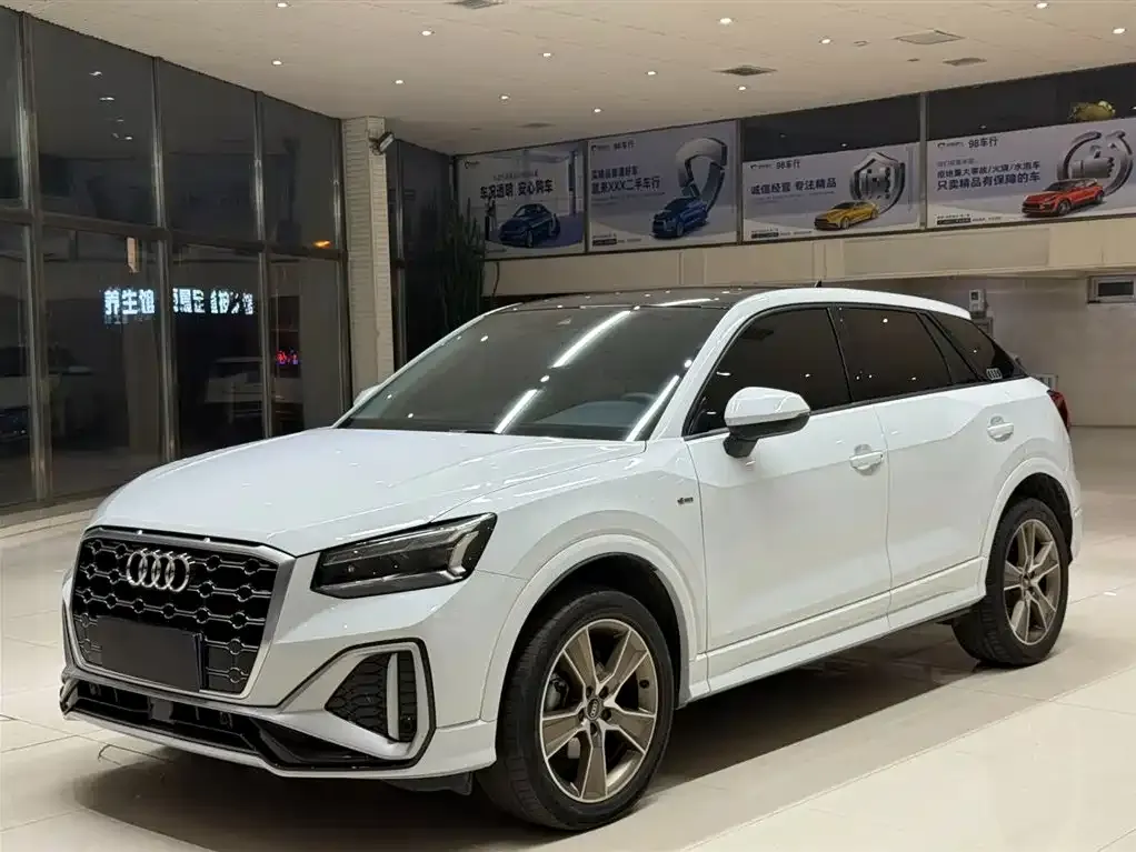 Audi Q2L 2022 из CN, фото 1