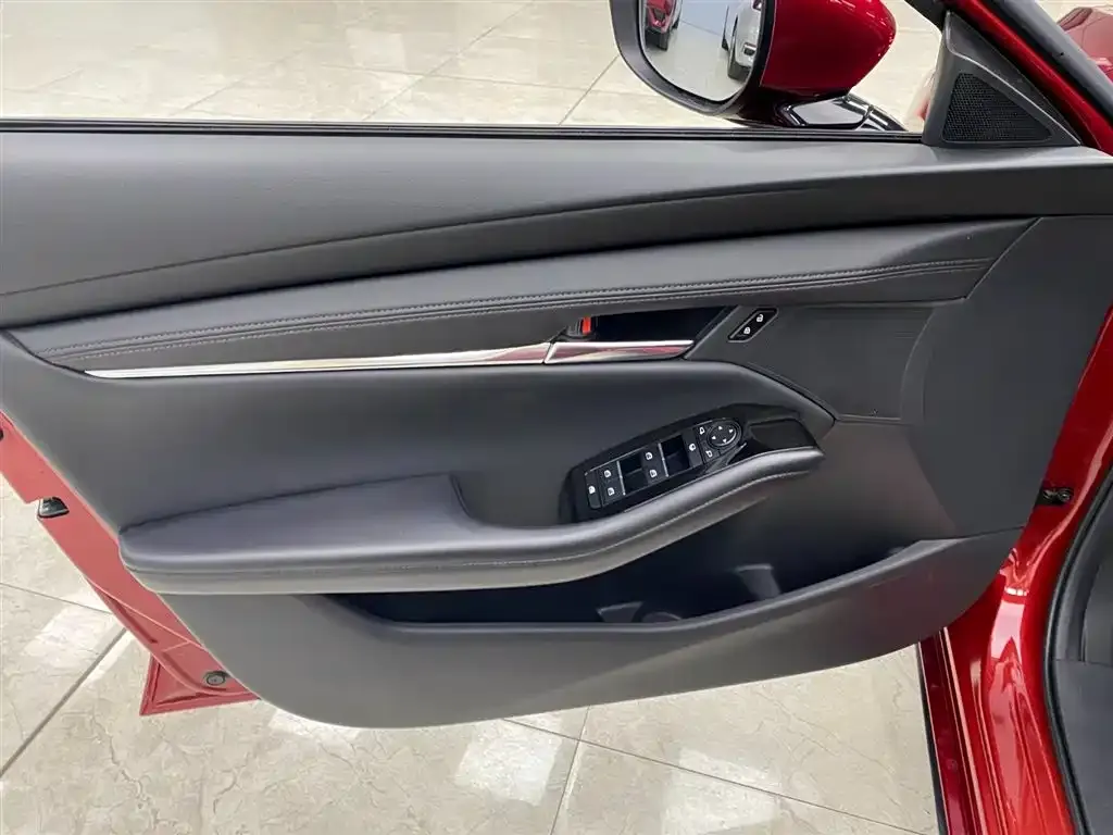 Mazda 3 Axela 2021 из CN, фото 8