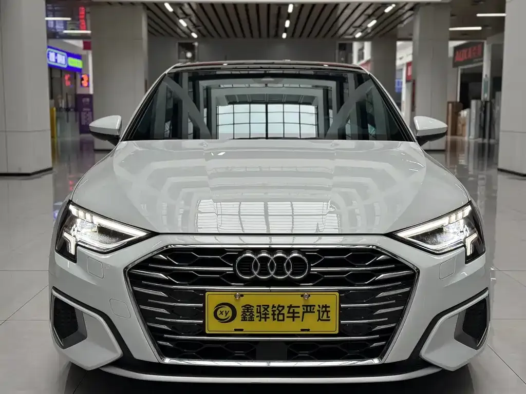 Audi A3 2023 из CN, фото 3
