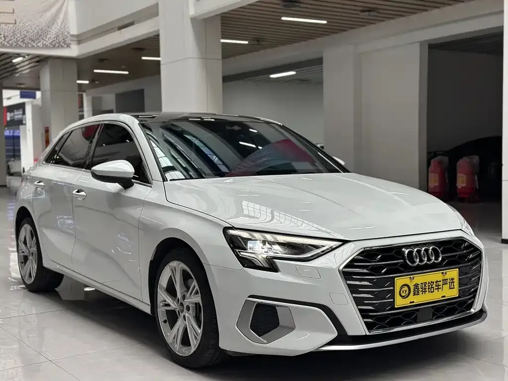 Audi A3 2023 из CN, фото 6
