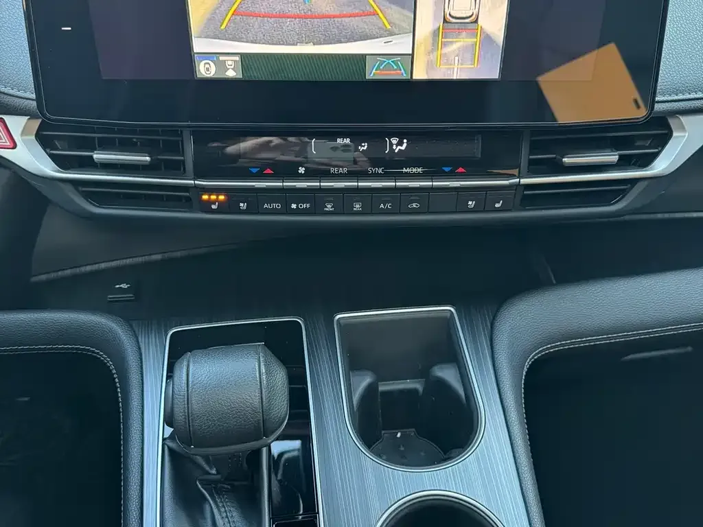 Toyota Sienna 2024 из CN, фото 3