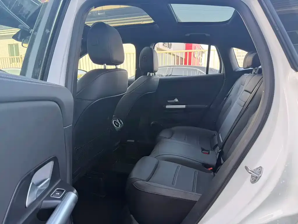 Mercedes-Benz GLA 2023 из CN, фото 6