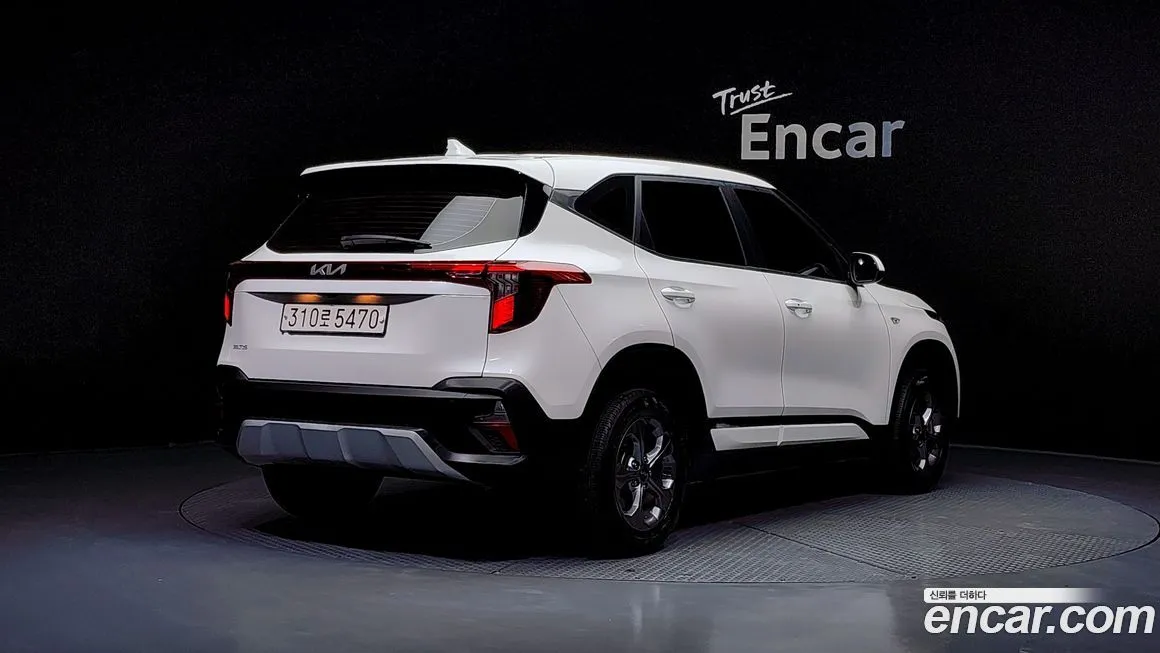 Kia Seltos 2023 из KR, фото 2