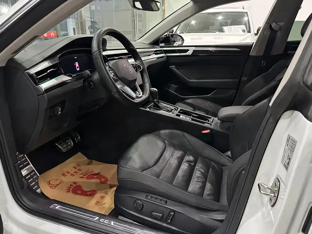 Volkswagen CC 2022 из CN, фото 8