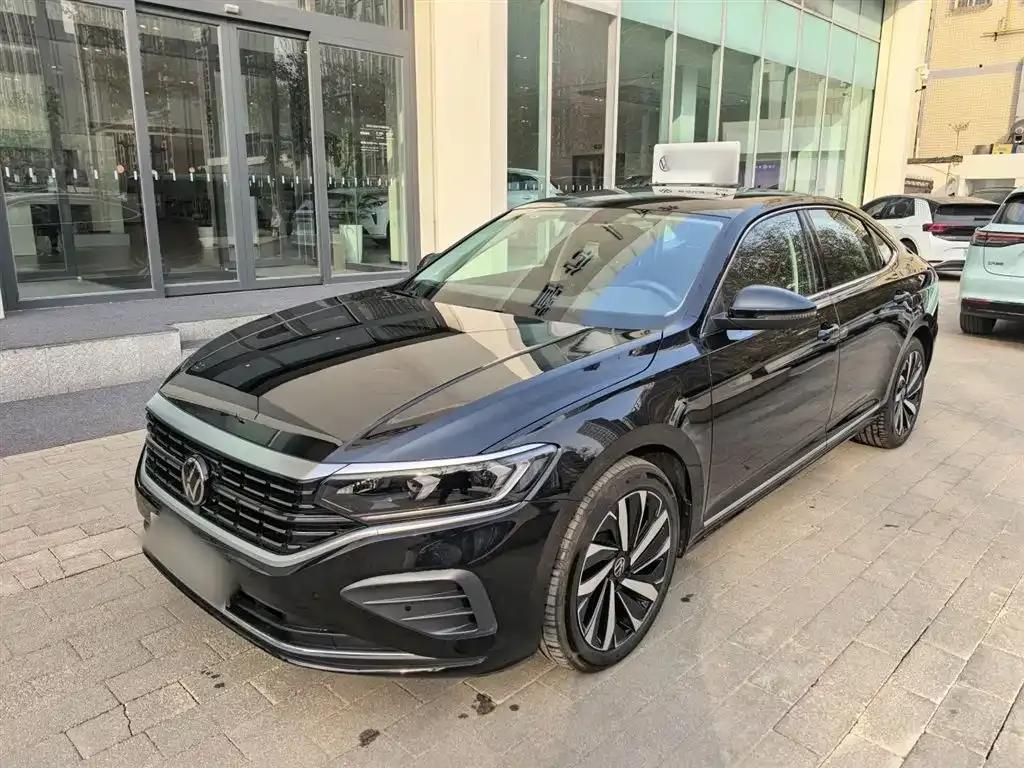 Volkswagen Passat 2024 из CN, фото 1