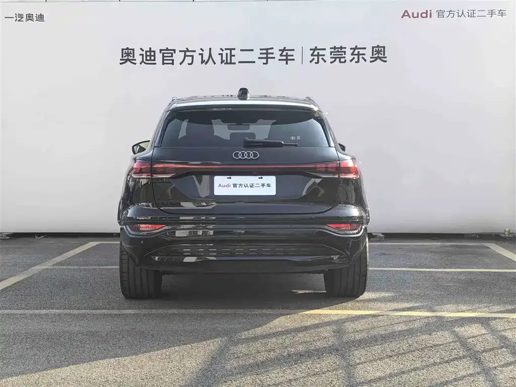 Audi Q6L e-tron — фото 9