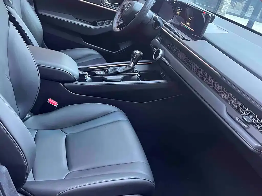 Honda Accord 2023 из CN, фото 10