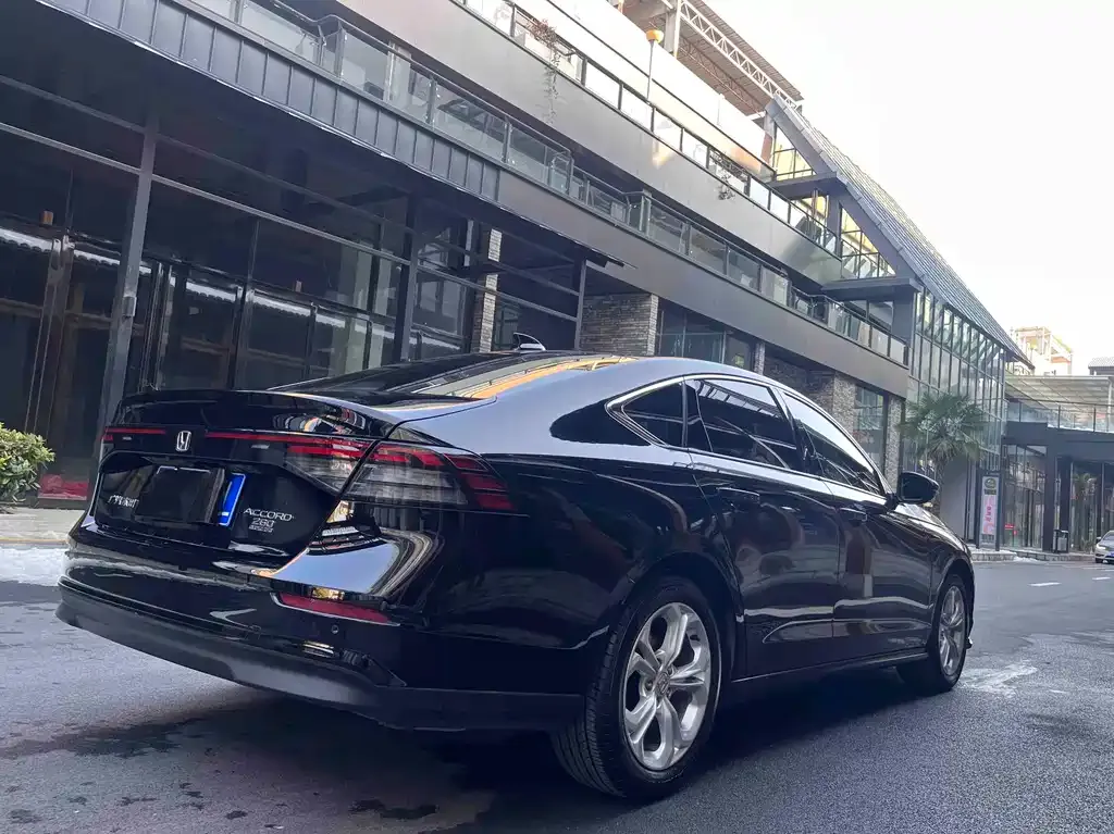 Honda Accord 2023 из CN, фото 5