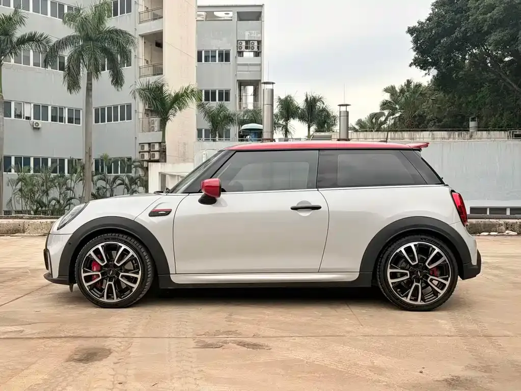 MINI JCW (John Cooper Works) 2022 из CN, фото 2