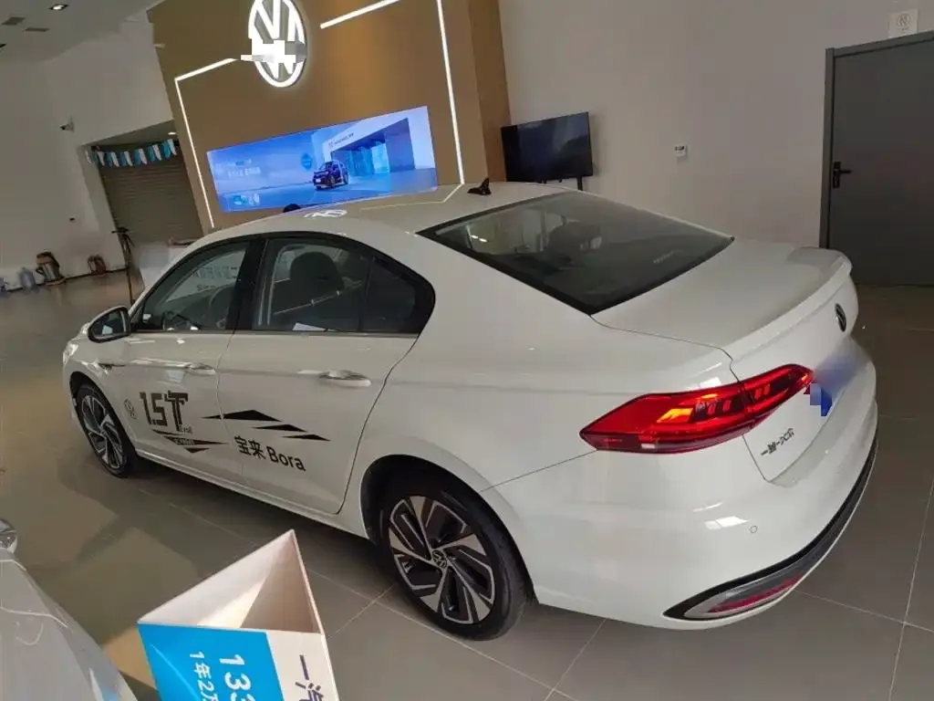 Volkswagen Bora 2024 из CN, фото 5