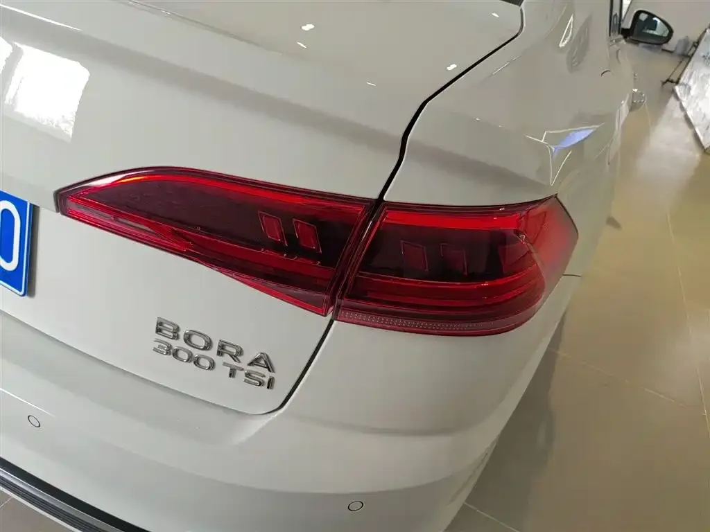 Volkswagen Bora 2024 из CN, фото 8