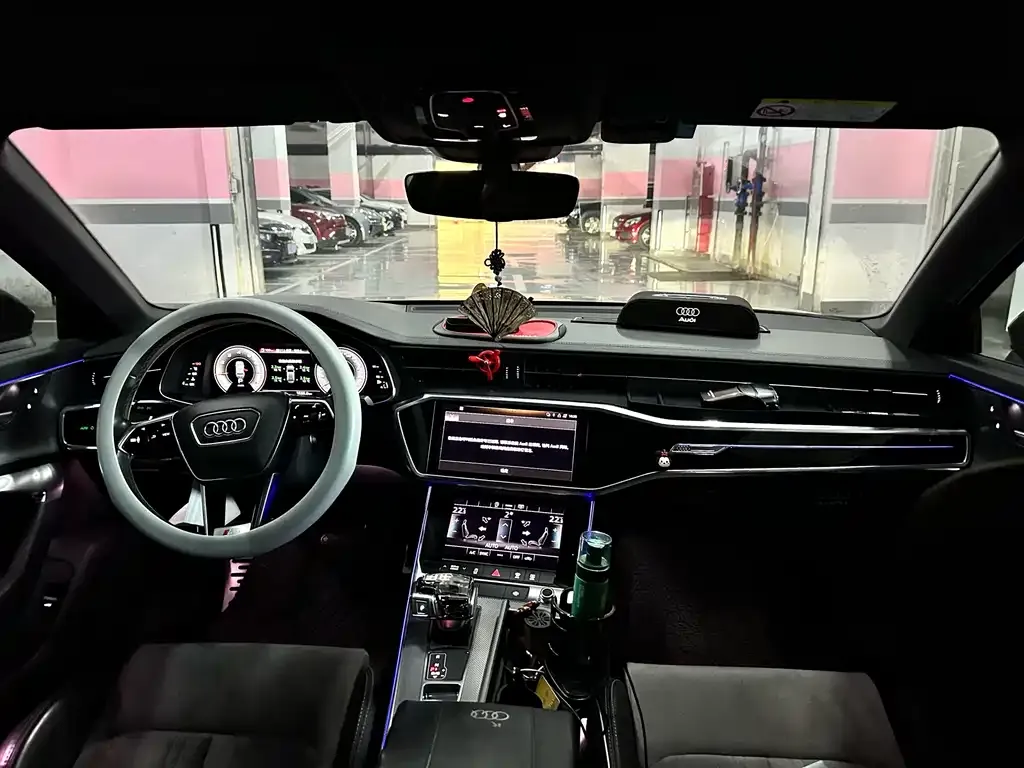 Audi A6L 2021 из CN, фото 5