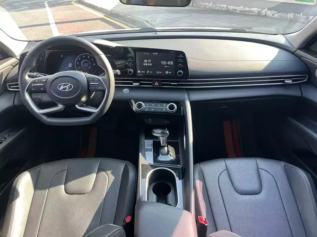 Hyundai Elantra 2023 из CN, фото 5
