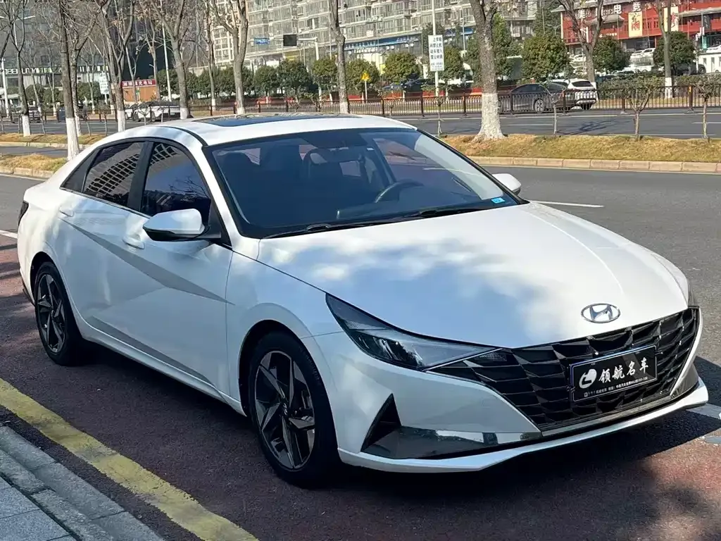 Hyundai Elantra 2023 из CN, фото 10