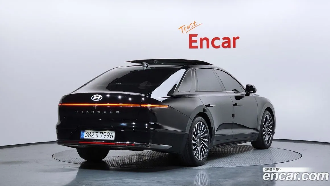 Hyundai Grandeur 2023 из KR, фото 2