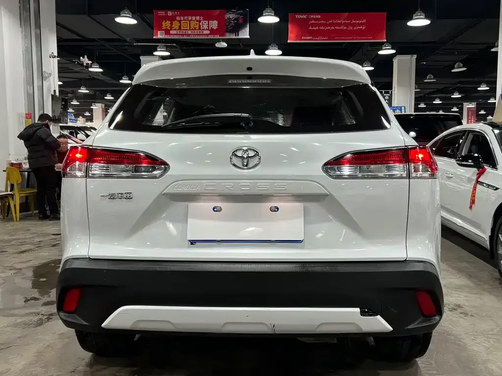 Toyota Corolla Cross 2023 из CN, фото 4