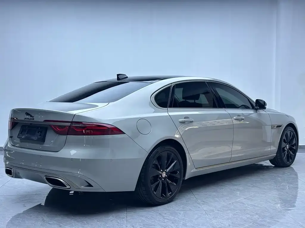 Jaguar XFL 2023 из CN, фото 6