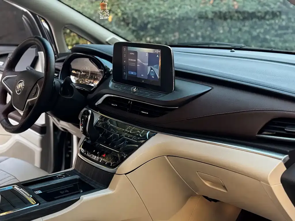 Buick GL8 2023 из CN, фото 9