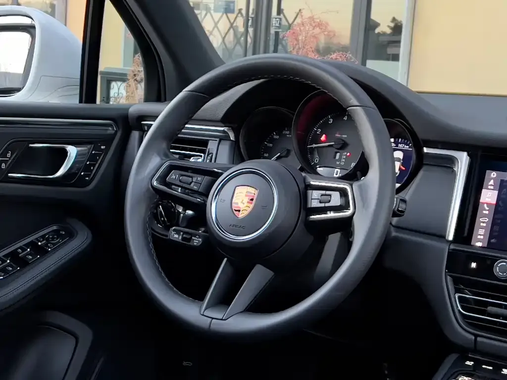 Porsche Macan 2024 из CN, фото 6