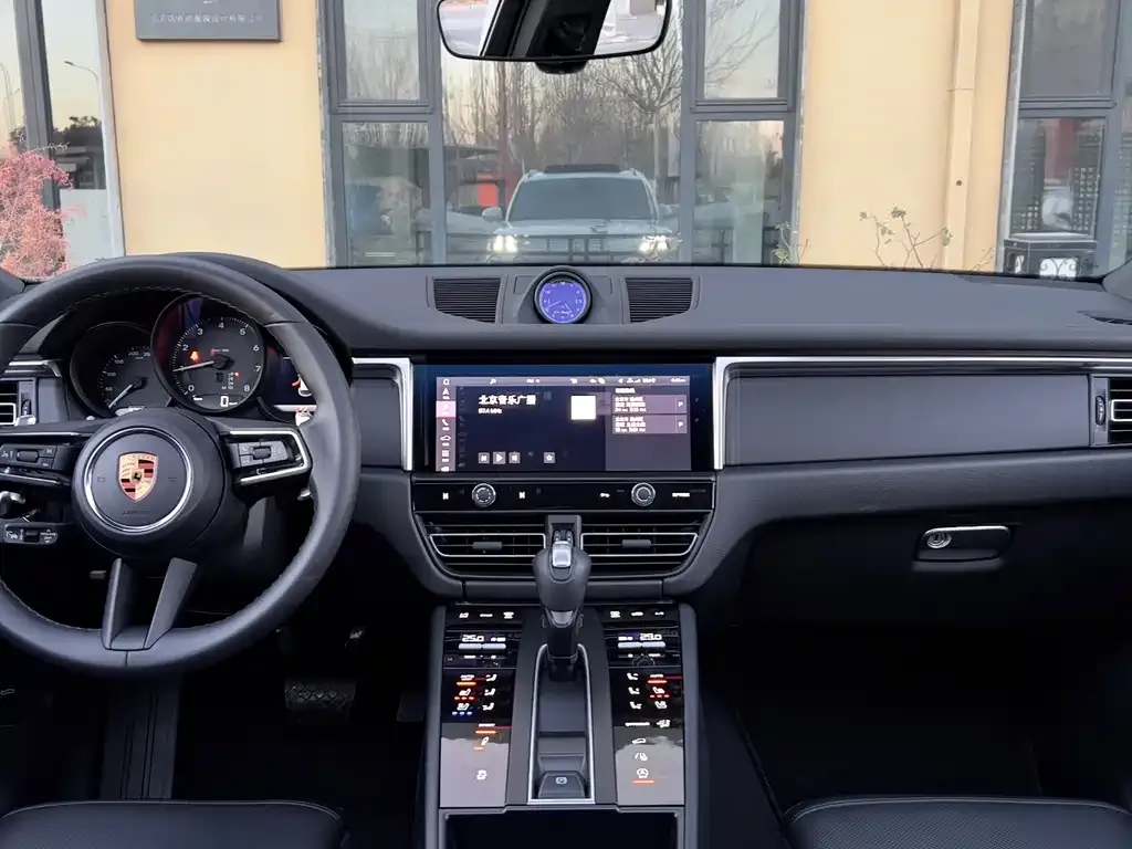 Porsche Macan 2024 из CN, фото 9