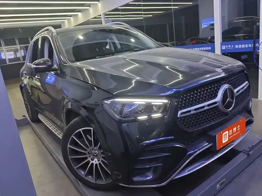 Mercedes-Benz GLE — фото 1