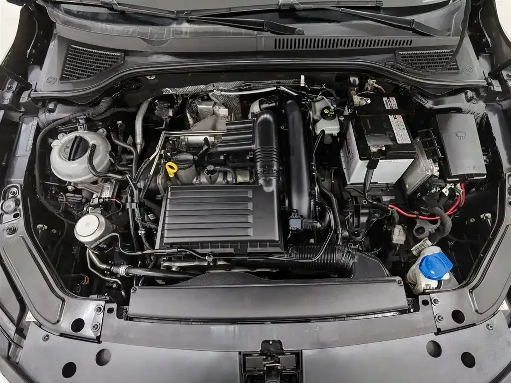 Volkswagen Passat 2021 из CN, фото 10
