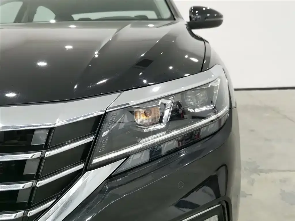 Volkswagen Passat 2021 из CN, фото 2