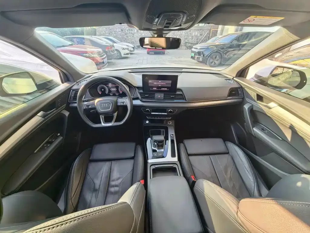 Audi Q5L Sportback 2022 из CN, фото 5