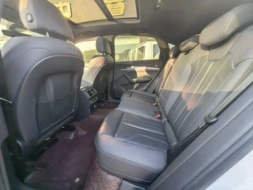 Audi Q5L Sportback 2022 из CN, фото 2