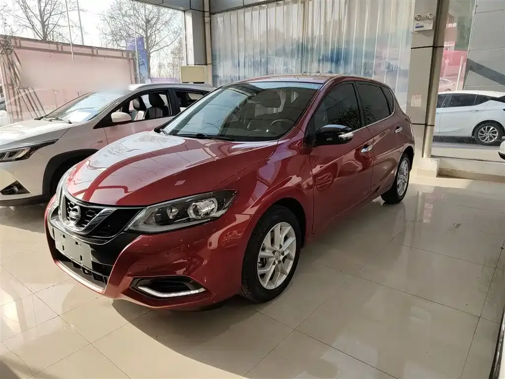 Nissan Tiida 2022 из CN, фото 1