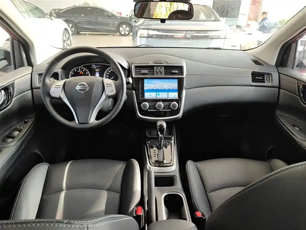 Nissan Tiida 2022 из CN, фото 10