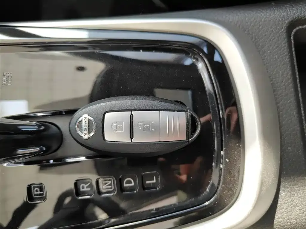 Nissan Tiida 2022 из CN, фото 9