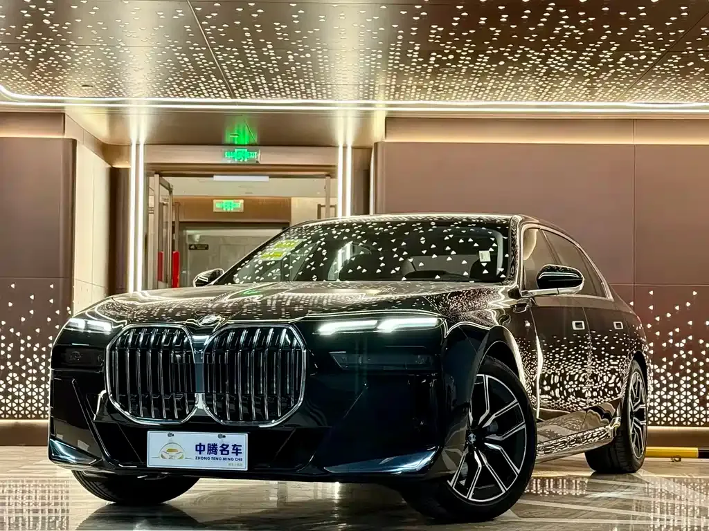 BMW 7 Series 2025 из CN, фото 1