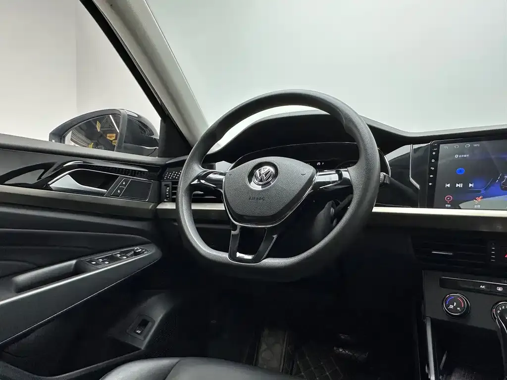 Volkswagen Passat 2021 из CN, фото 10