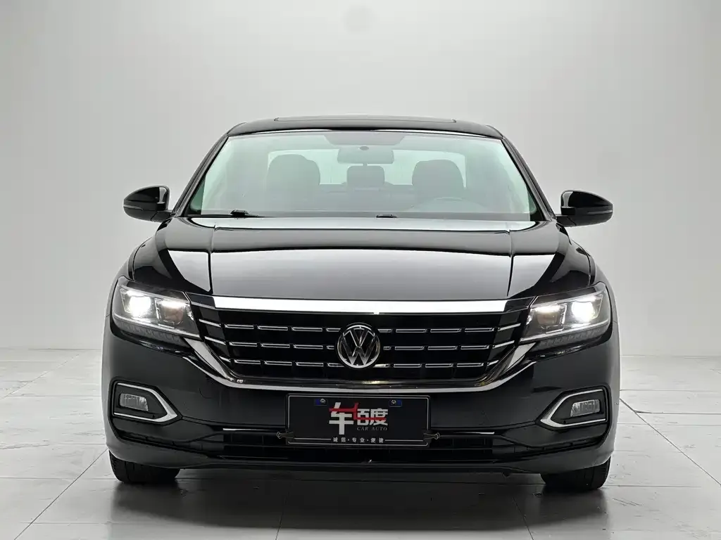 Volkswagen Passat 2021 из CN, фото 2
