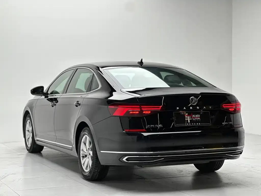 Volkswagen Passat 2021 из CN, фото 6