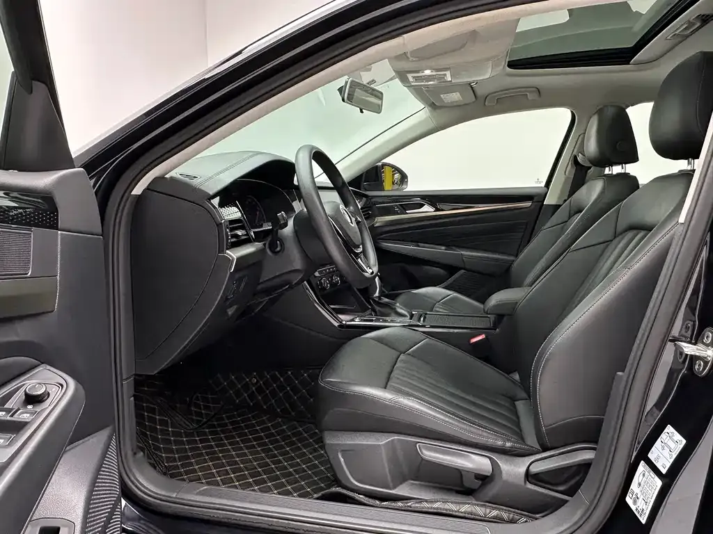 Volkswagen Passat 2021 из CN, фото 7