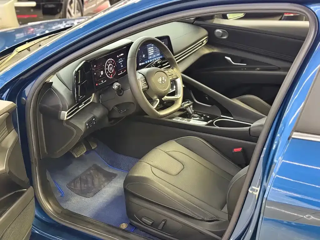 Hyundai Elantra 2021 из CN, фото 8