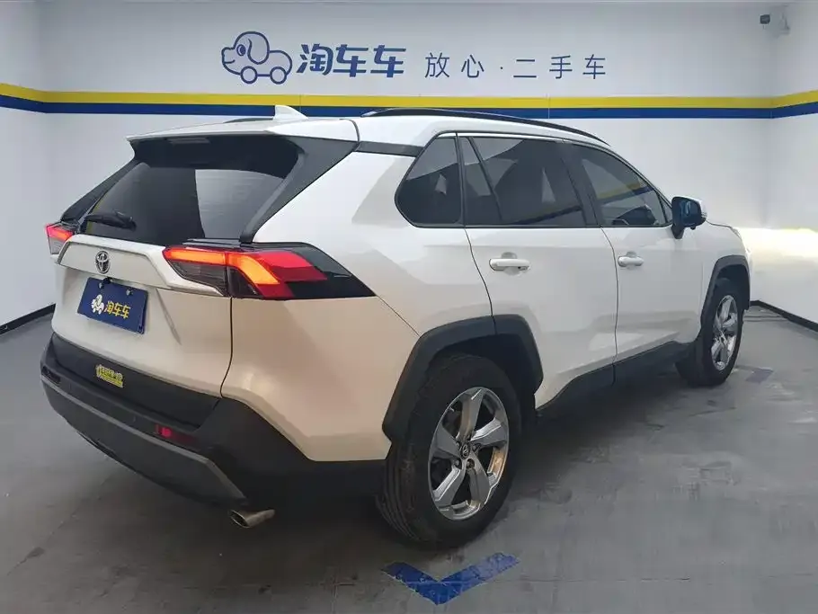 Toyota RAV4 2021 из CN, фото 4
