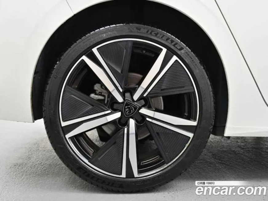 Peugeot 308 2023 из KR, фото 10