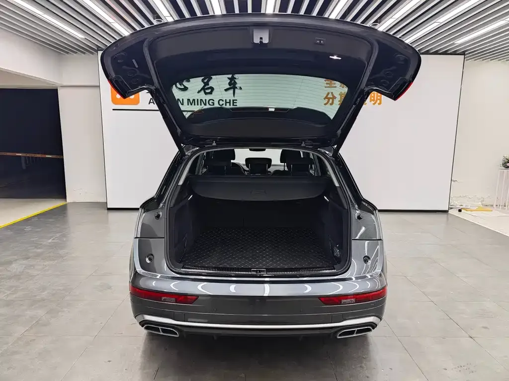 Audi Q5L 2022 из CN, фото 8