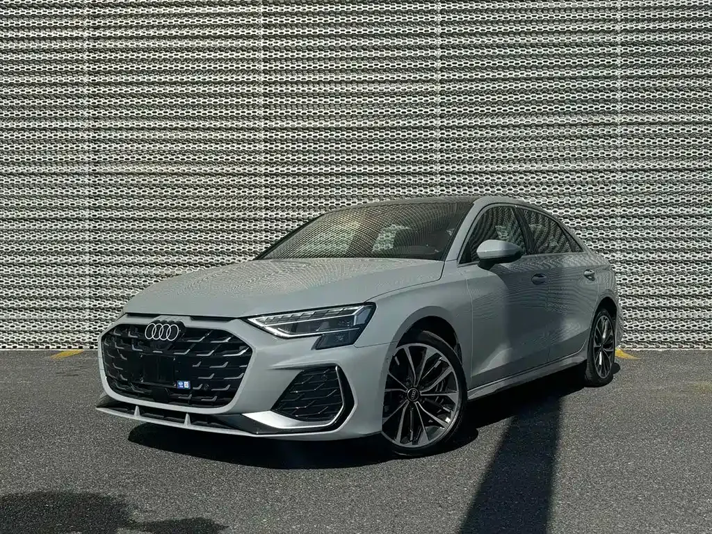 Audi A3 2024 из CN, фото 1