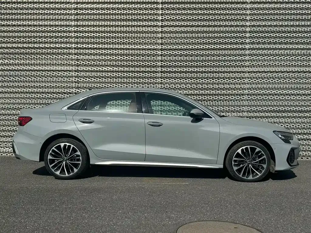 Audi A3 2024 из CN, фото 9
