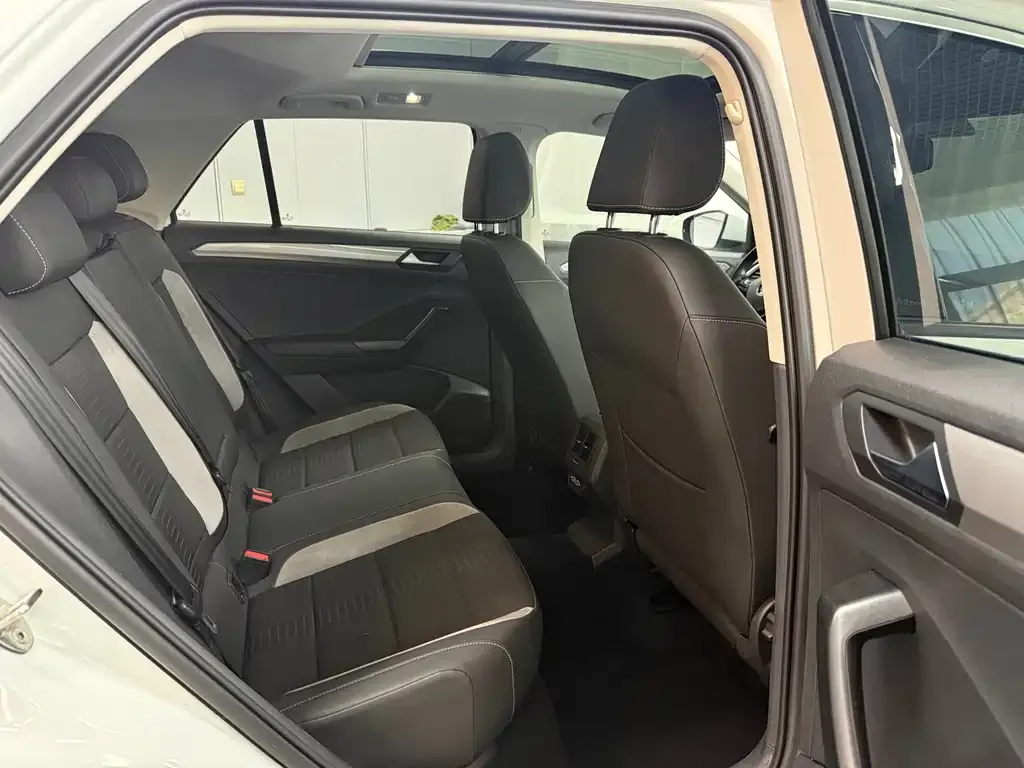 Volkswagen T-Roc 2022 из CN, фото 10