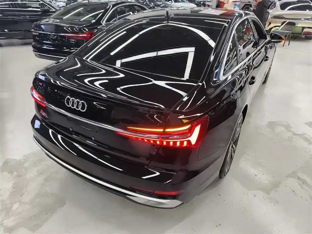 Audi A6L 2025 из CN, фото 7