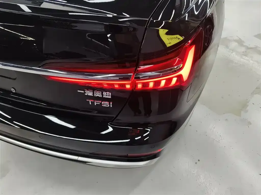 Audi A6L 2025 из CN, фото 4