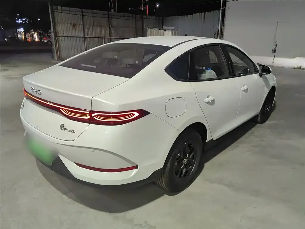 BYD Qin PLUS 2025 из CN, фото 7