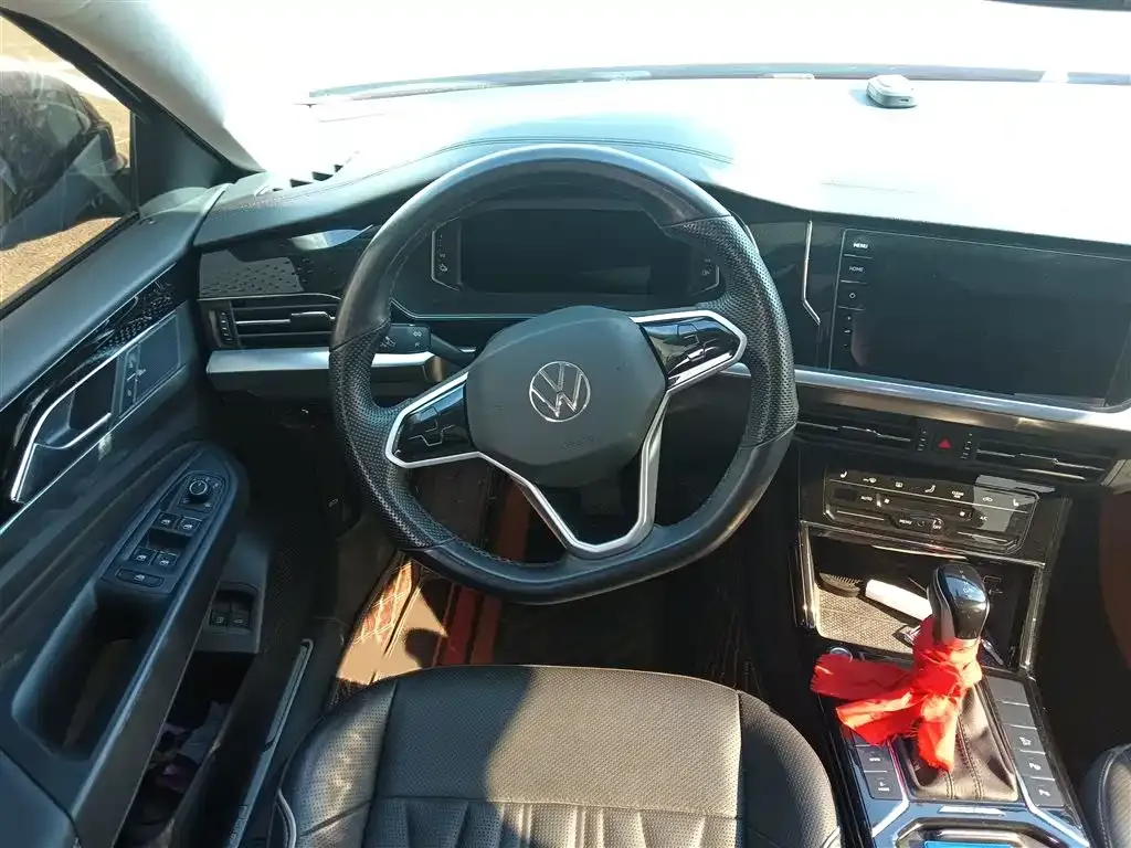 Volkswagen Passat New Energy 2023 из CN, фото 3