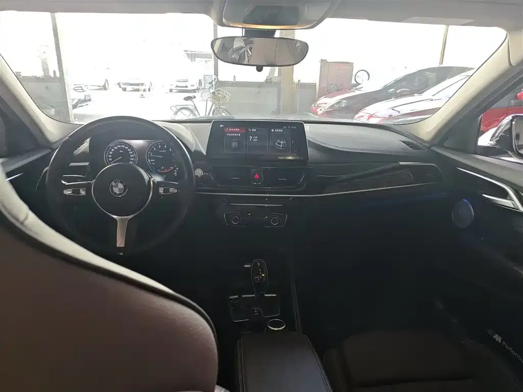 BMW 1 Series 2021 из CN, фото 10
