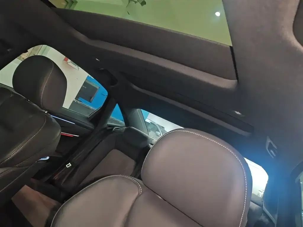 Audi A6L 2023 из CN, фото 4